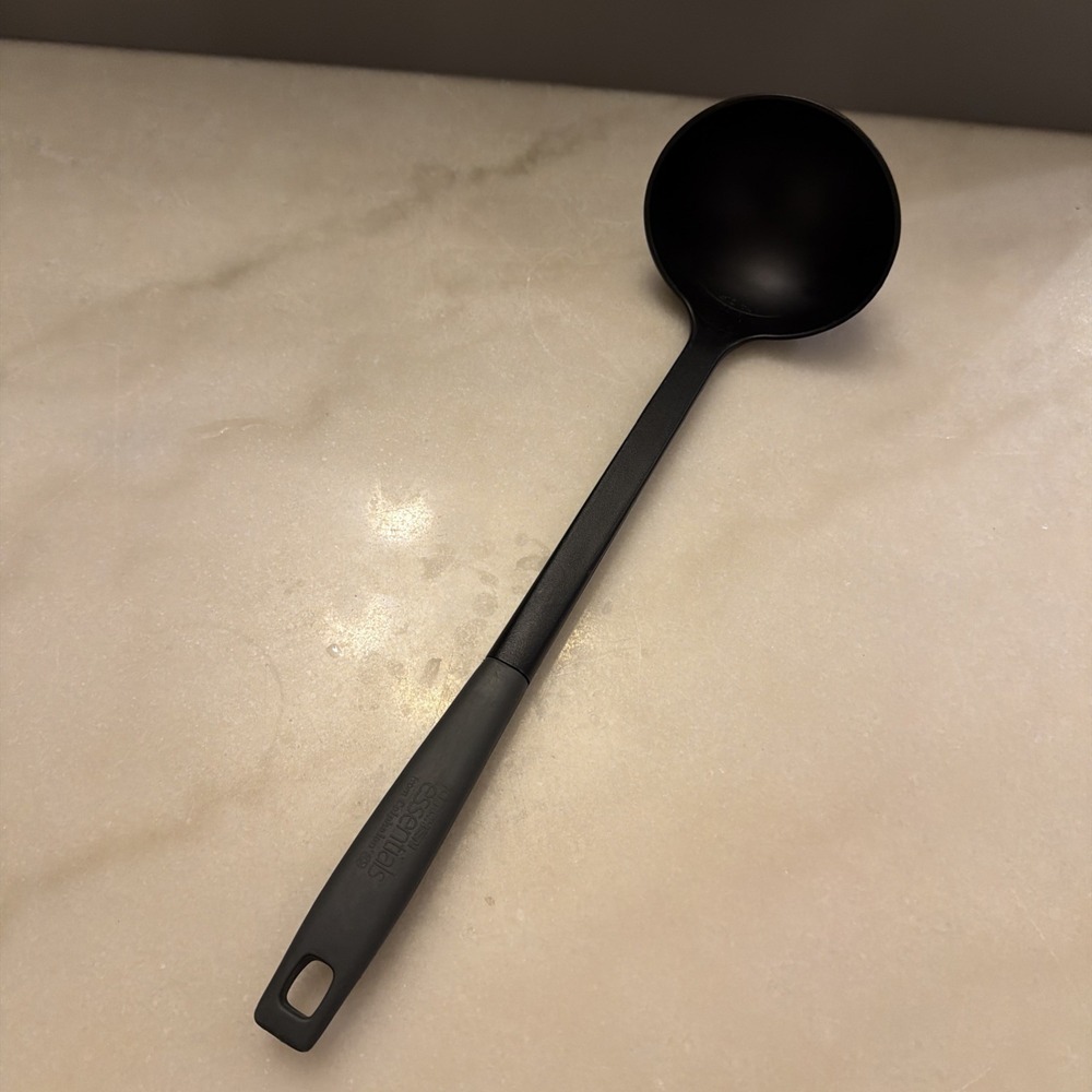 Kitchen Essentials Calphalon 4oz Nylon Ladel w/ Measurements Soft Grip Handle